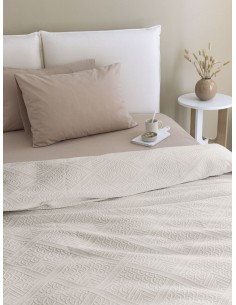Κουβέρτα Πικέ Γίγας 250x260...