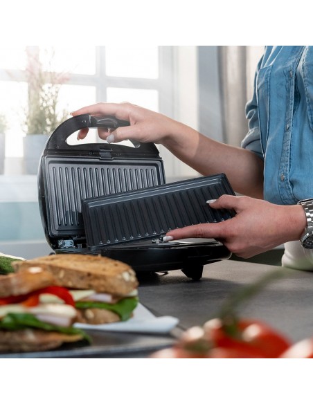 Τοστιέρα Με Αποσπώμενες Πλάκες Black & Inox 850W εstia 06-10041